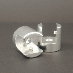 Attaches murales - Panneau horizontal ou vertical jusqu'au 13mm (1/2'')