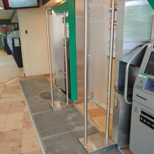 Séparateurs de guichets amovibles (sur mesure)